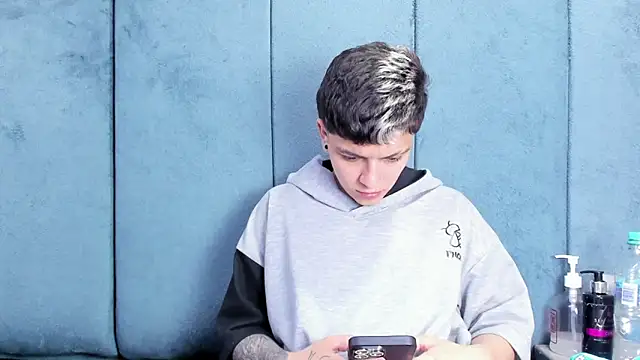 Megan_Thompson_'s Live XXX Chat