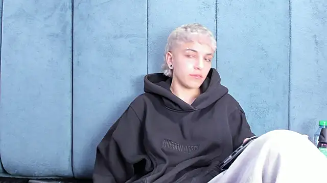 XXX chat uživo modela Megan_Thompson_