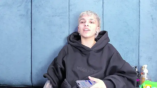 Megan_Thompson_ Chat XXX in diretta