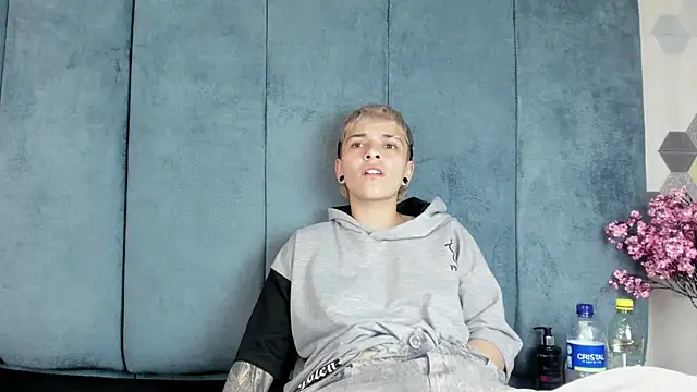 Megan_Thompson_ XXX чат на живо