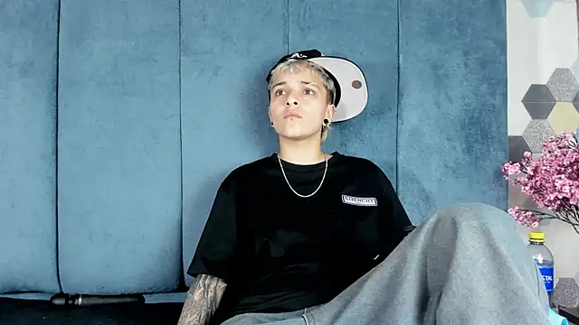Megan_Thompson_'s Live XXX Chat