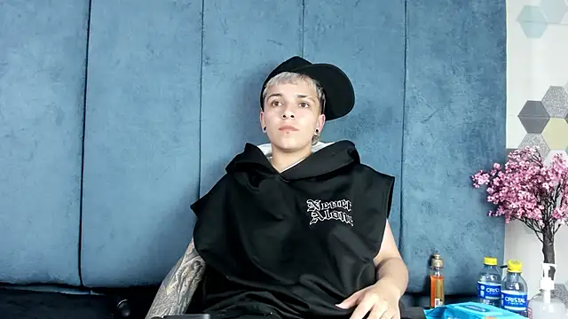 Megan_Thompson_'s Live XXX Chat