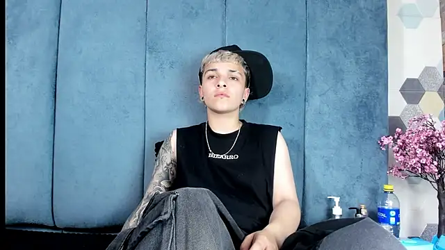 Megan_Thompson_'s Live XXX Chat