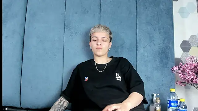 Megan_Thompson_ Chat XXX in diretta