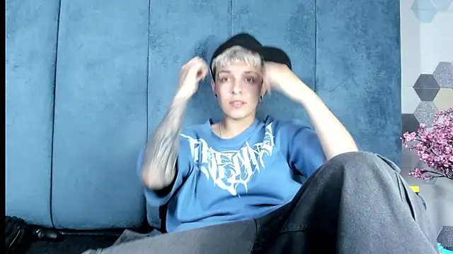 Megan_Thompson_ Chat XXX in diretta