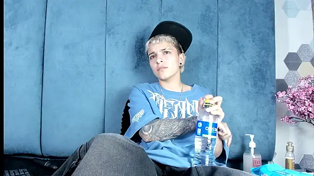 Megan_Thompson_'s Live XXX Chat
