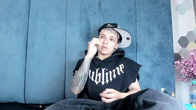 Megan_Thompson_'s Live XXX Chat