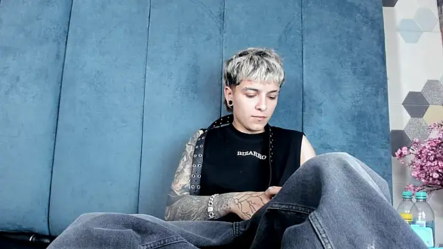 Megan_Thompson_ Obrolan Langsung XXX