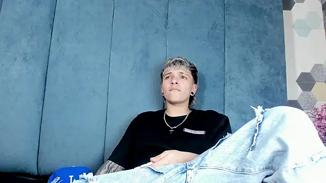 הופעת וובקאם של Megan_Thompson_