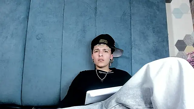 Megan_Thompson_'s Live XXX Chat