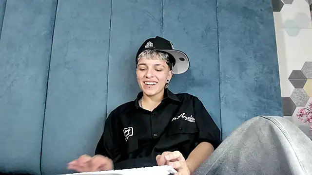 Megan_Thompson_'s Webcam Show