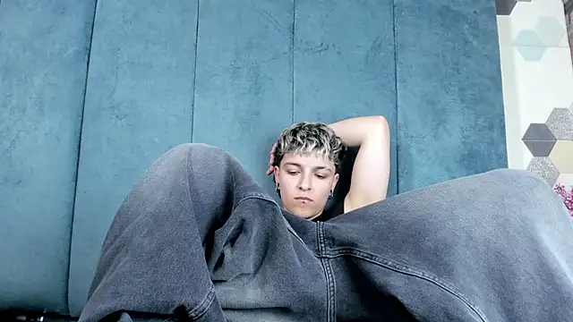 Megan_Thompson_ Obrolan Langsung XXX