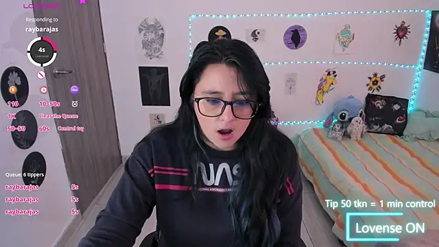 Chat +18 de Cherry_blush_ ao vivo