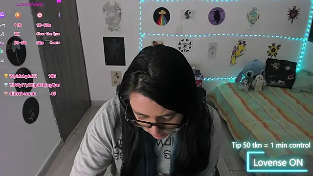 Chat XXX en directo de Cherry_blush_