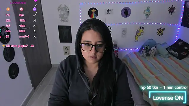 XXX chat uživo modela Cherry_blush_