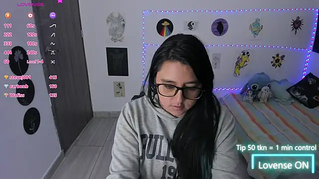 Chat +18 de Cherry_blush_ ao vivo