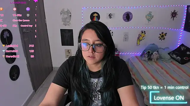 Chat +18 de Cherry_blush_ ao vivo
