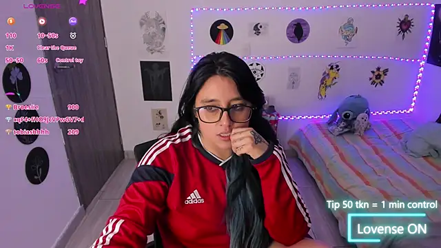 Chat XXX en directo de Cherry_blush_