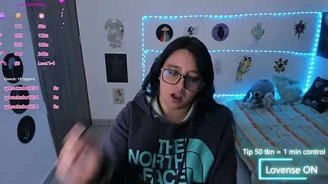 Chat XXX en directo de Cherry_blush_