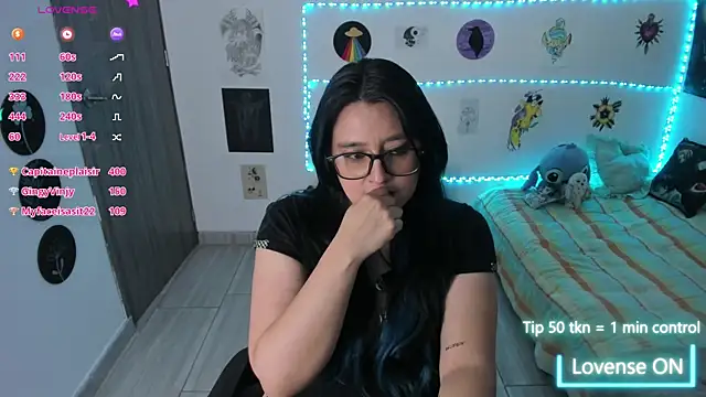 Chat XXX en directo de Cherry_blush_