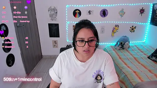 Chat XXX en directo de Cherry_blush_