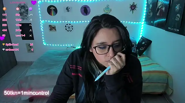 دردشة Cherry_blush_ الجنسية المباشرة