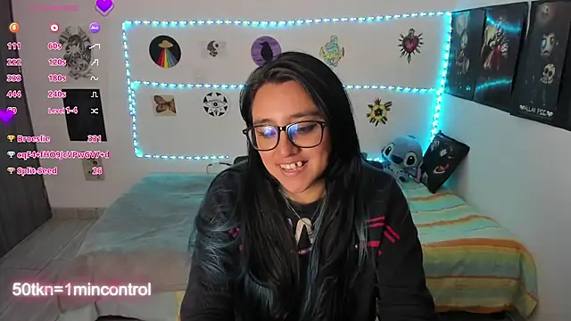 Chat +18 de Cherry_blush_ ao vivo
