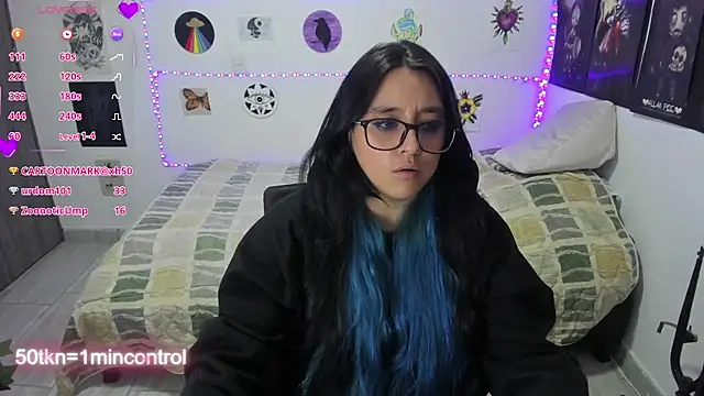 Show modela Cherry_blush_ na web-kameri