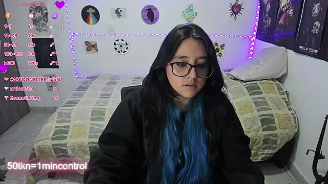 Chat +18 de Cherry_blush_ ao vivo