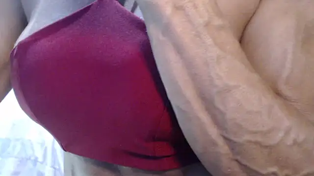 Stronggsexy's Live XXX Chat
