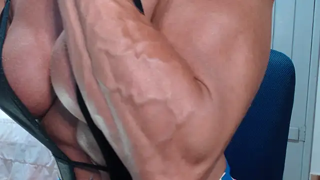 Pokój czatu na żywo – Stronggsexy