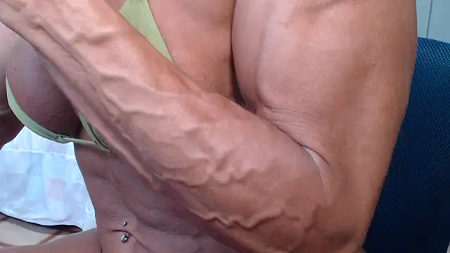 Show de Stronggsexy na webcam