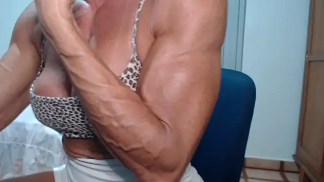 Stronggsexy's Live XXX Chat