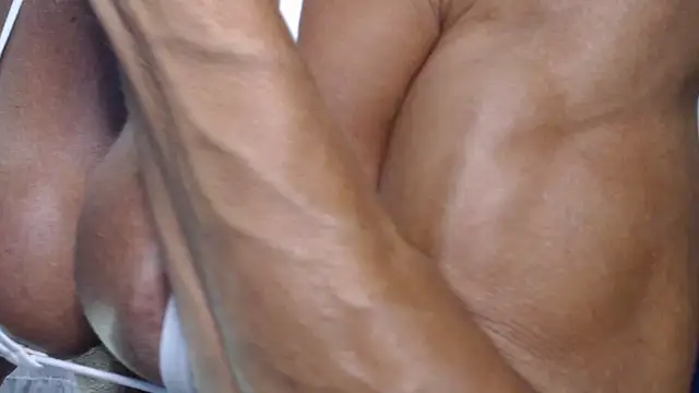 Stronggsexy 在線直播表演