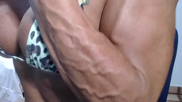 XXX chat uživo modela Stronggsexy