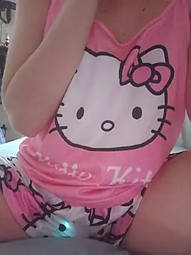 Hottiesophie Adlı Modelin Canlı XXX Sohbeti