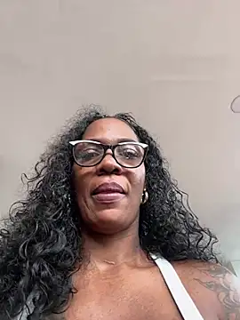 Bustykeyla Show in webcam
