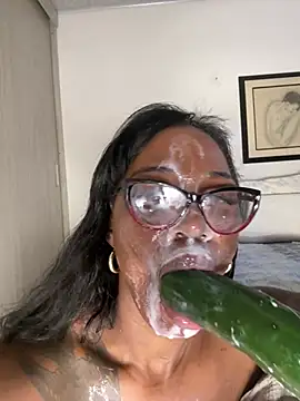 Bustykeyla Live XXX-Chat