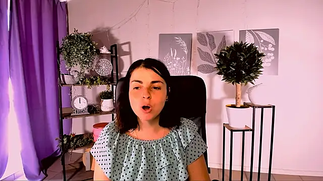 Онлайн чат XXX MartaEdams