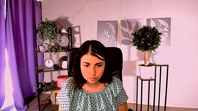 MartaEdams Chat XXX live