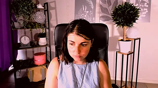 MartaEdams' Live XXX Chat