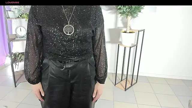 MartaEdams Chat XXX live