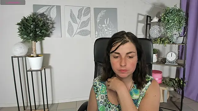 MartaEdams' Live XXX Chat