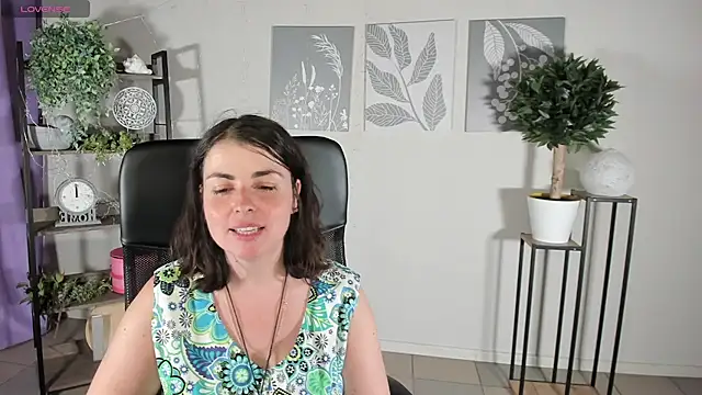 MartaEdams লাইভ XXX চ্যাট