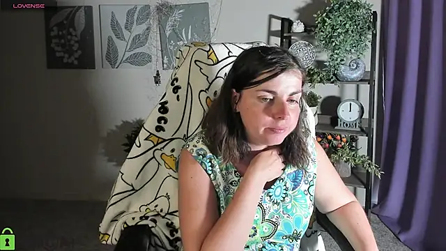 MartaEdams' Live XXX Chat
