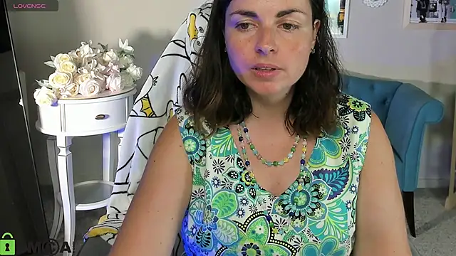 MartaEdams' Live XXX Chat