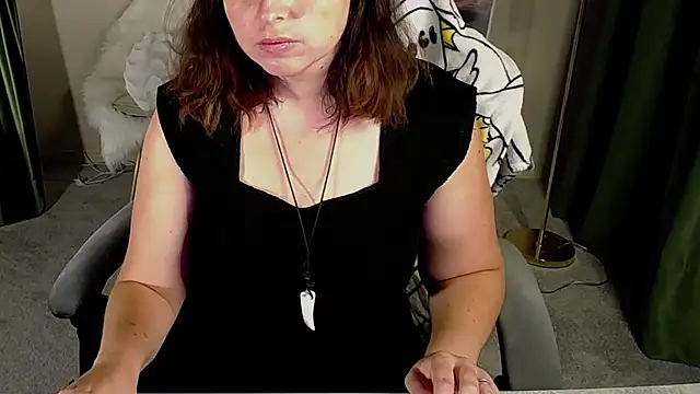 MartaEdams élő XXX-chatje