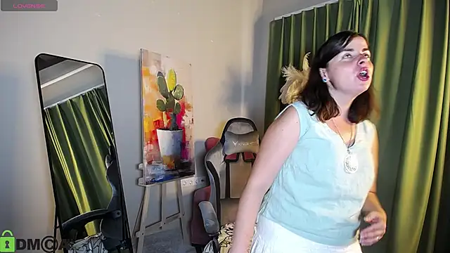 MartaEdams' Live XXX Chat