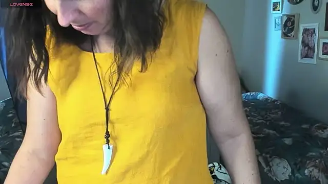MartaEdams' Live XXX Chat