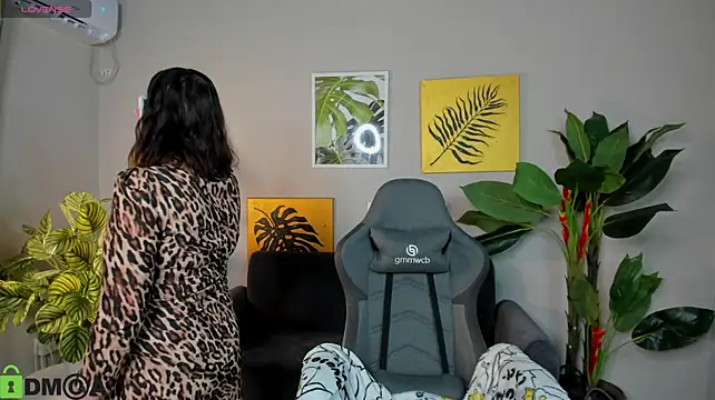 MartaEdams 现场XXX聊天